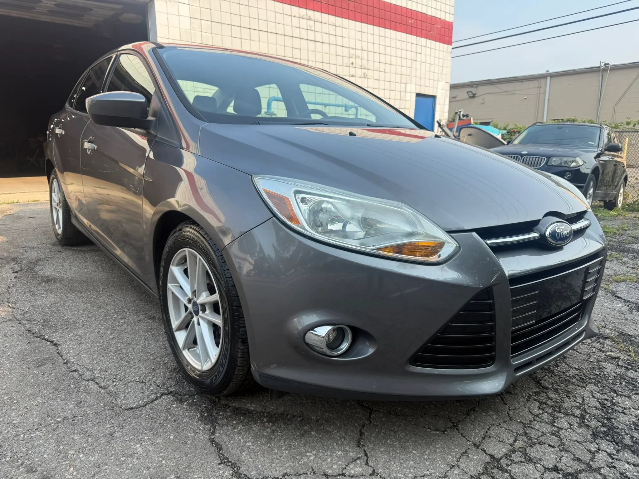 Used 2012 Ford Focus SE FWD image 3