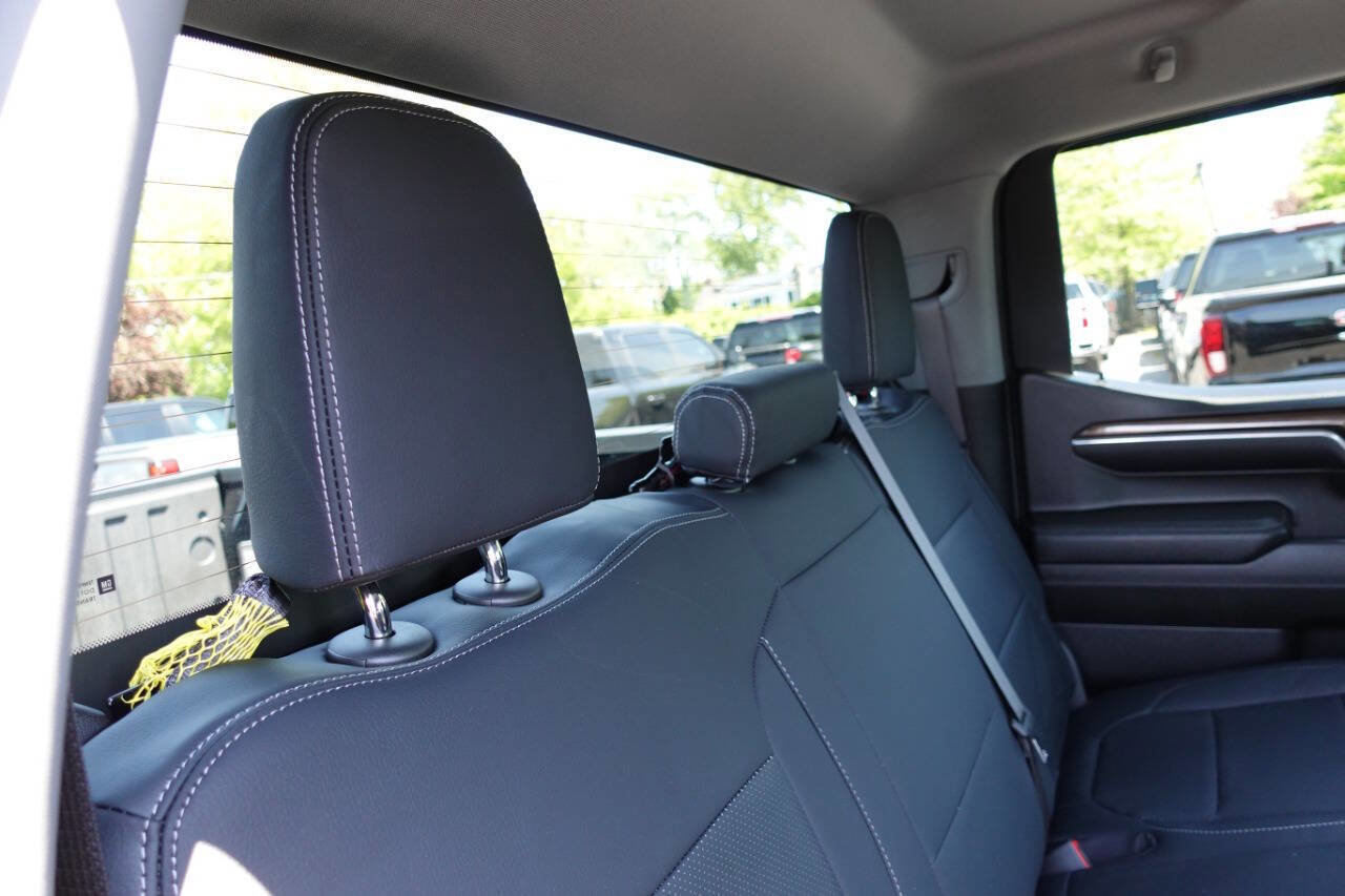Used 2023 Chevrolet Silverado 1500 LT AWD/4WD image 31