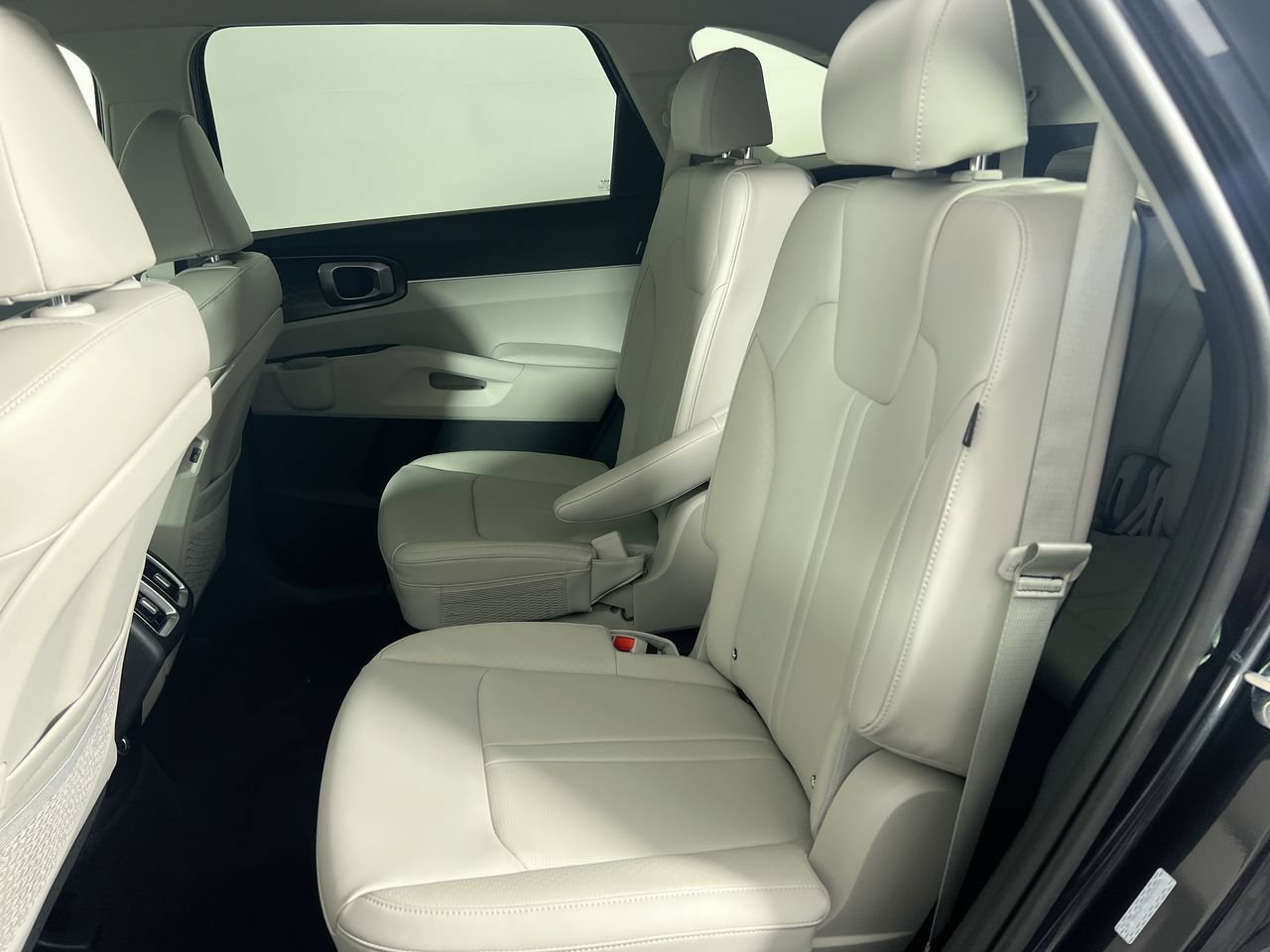 New 2026 Kia Sorento EX w/ EX Premium Package FWD image 23