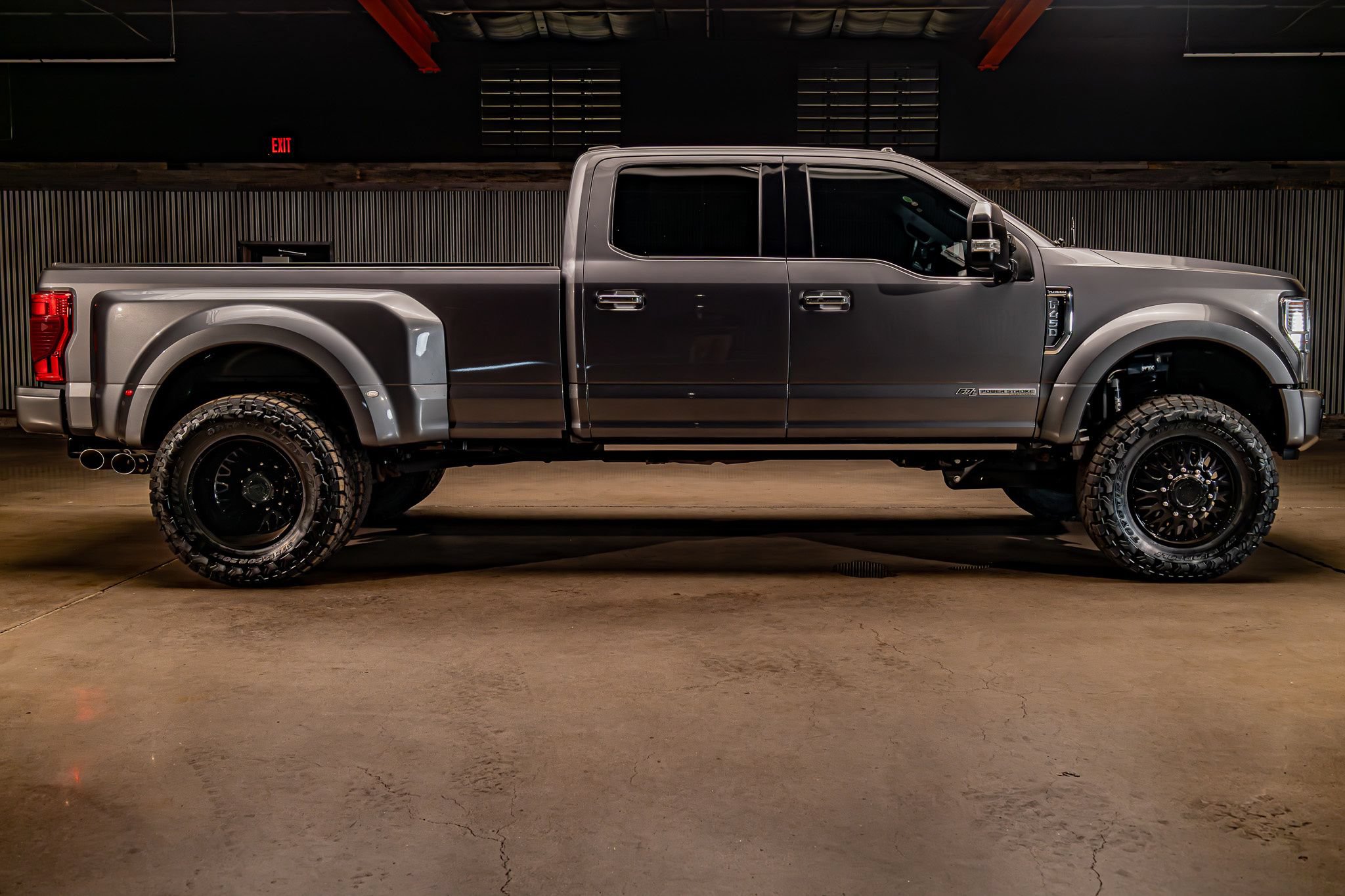 Used 2022 Ford F450 Platinum w/ FX4 Off-Road Package AWD/4WD image 11