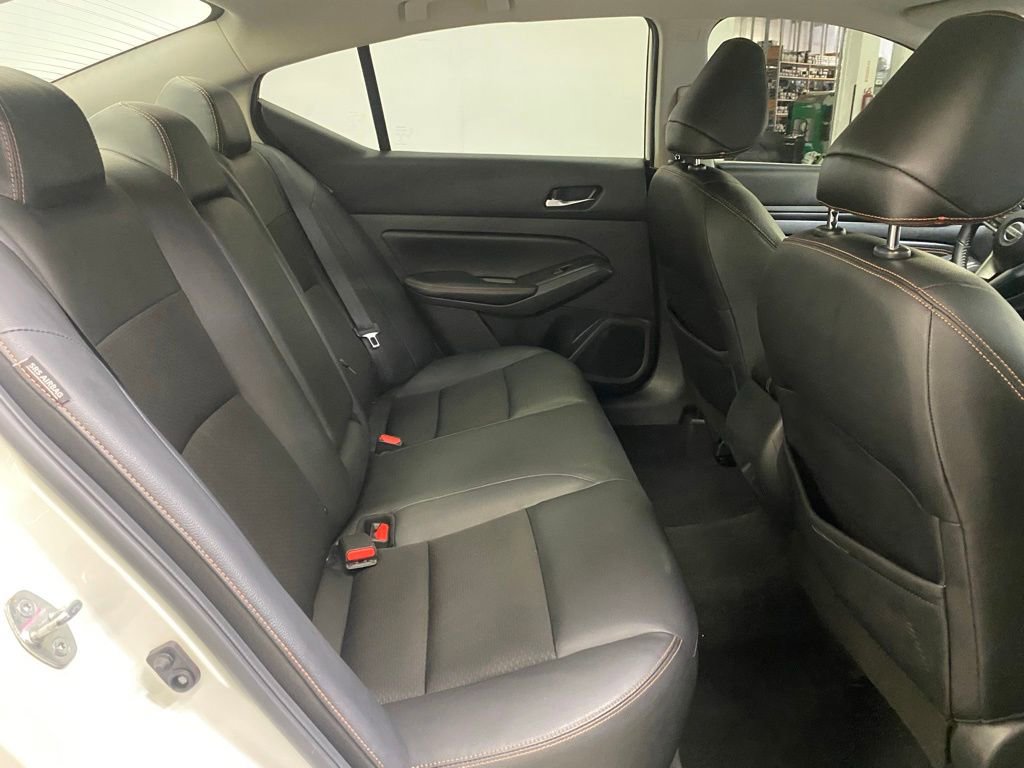 Used 2021 Nissan Altima 2.0 SR FWD image 15