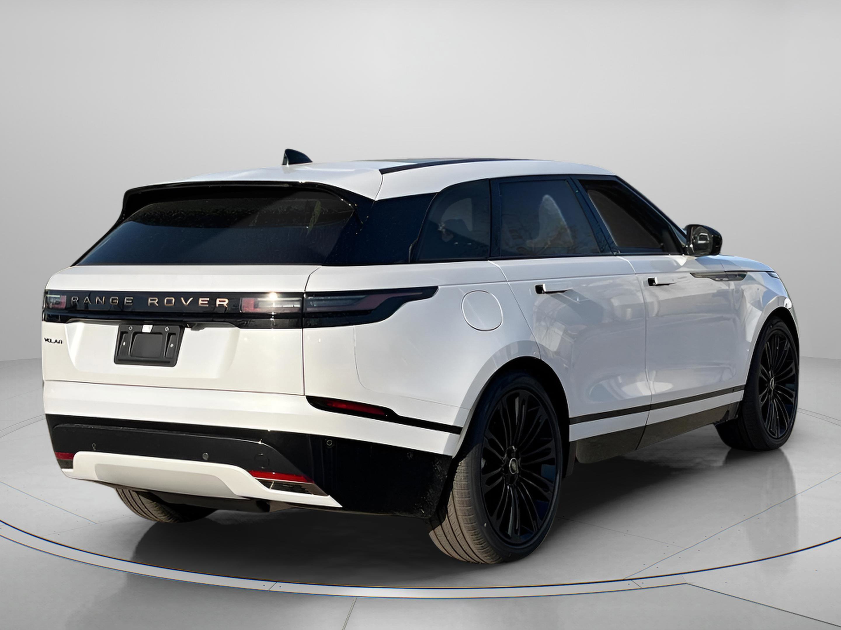 New 2026 Land Rover Range Rover Velar Autobiography image 4