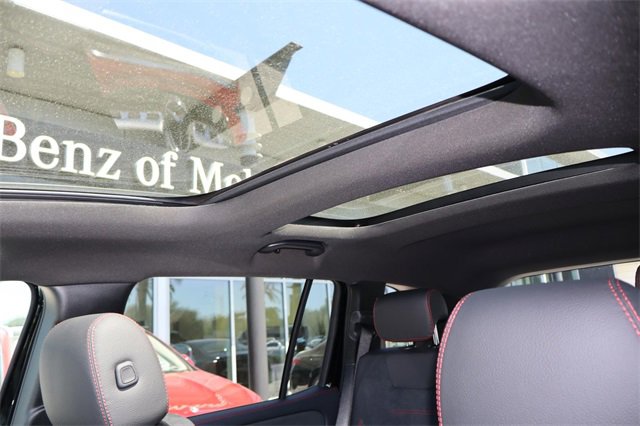 New 2025 Mercedes-Benz GLB 250 image 7