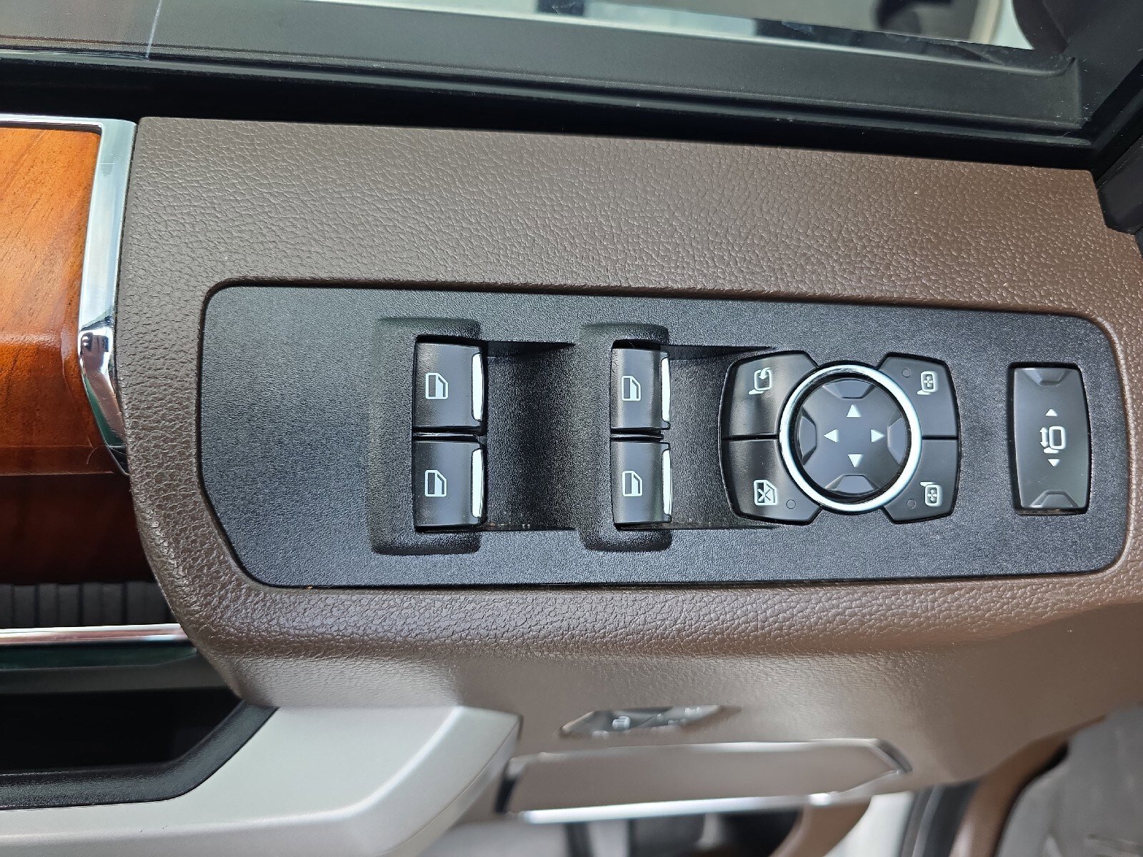 Used 2020 Ford F250 King Ranch w/ FX4 Off-Road Package AWD/4WD image 23