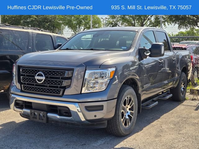 Used 2023 Nissan Titan SV w/ SV Convenience Package AWD/4WD image 3