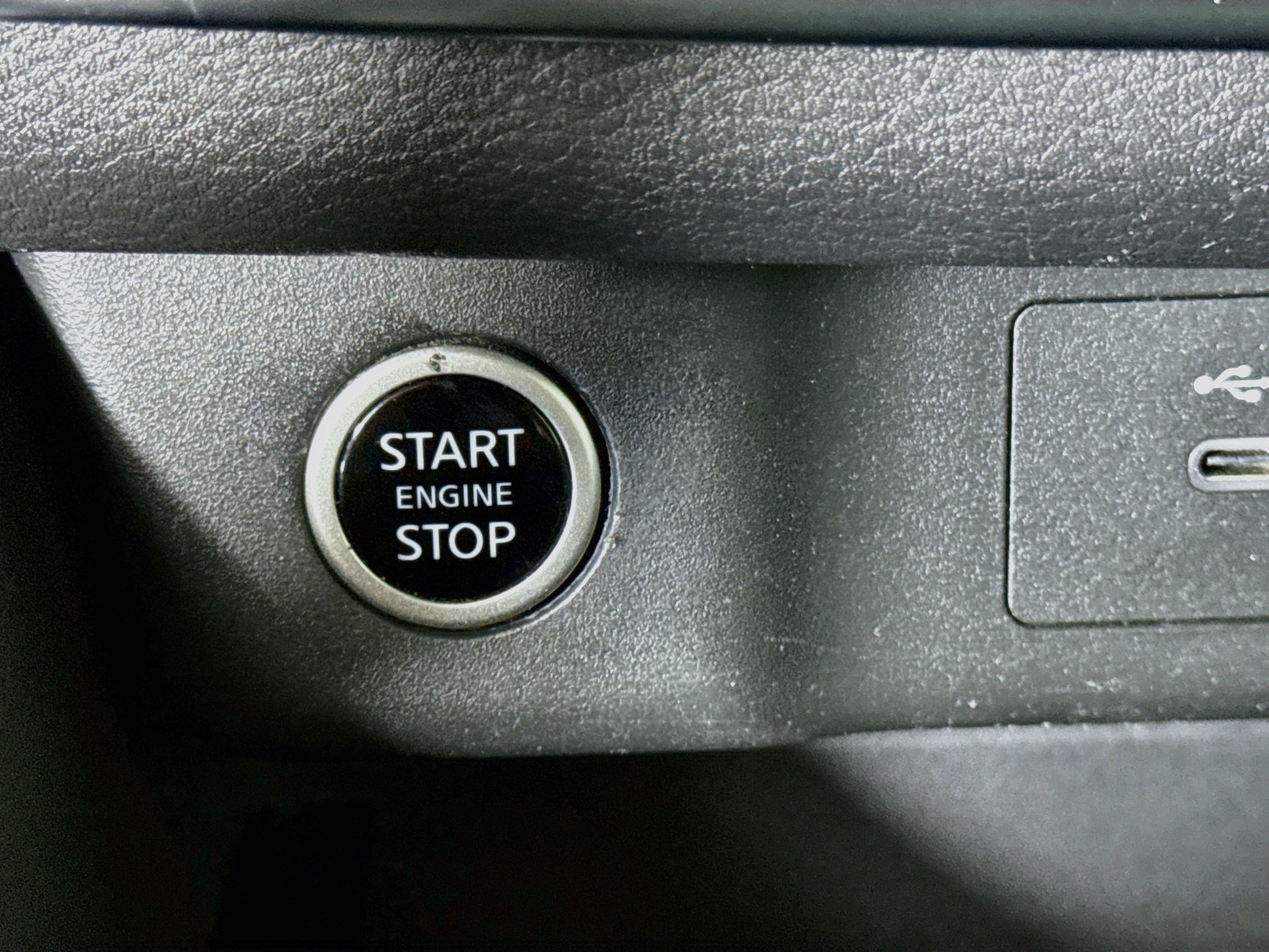 Used 2023 Nissan Rogue S FWD image 21