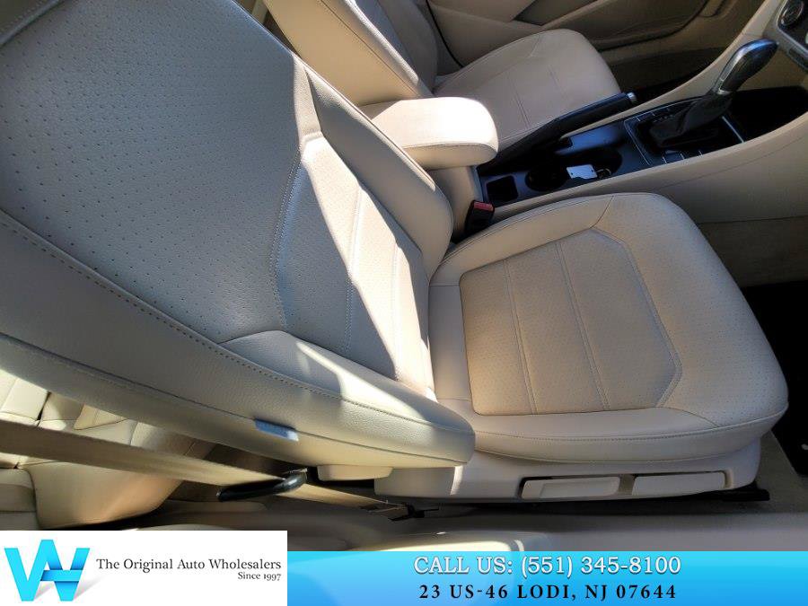 Used 2015 Volkswagen Passat 1.8T Limited Edition FWD image 17