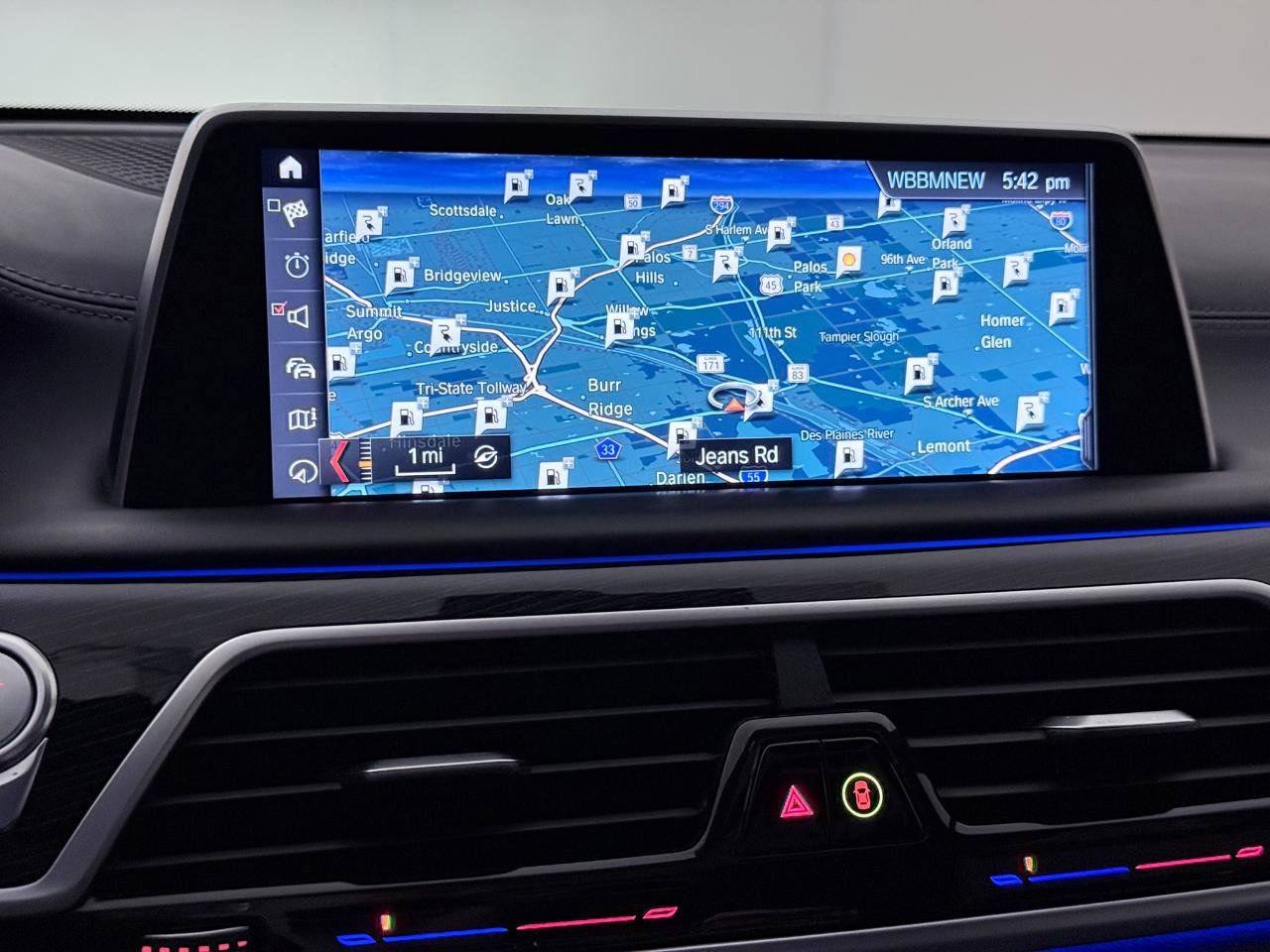 Used 2018 BMW 740e xDrive AWD/4WD image 36