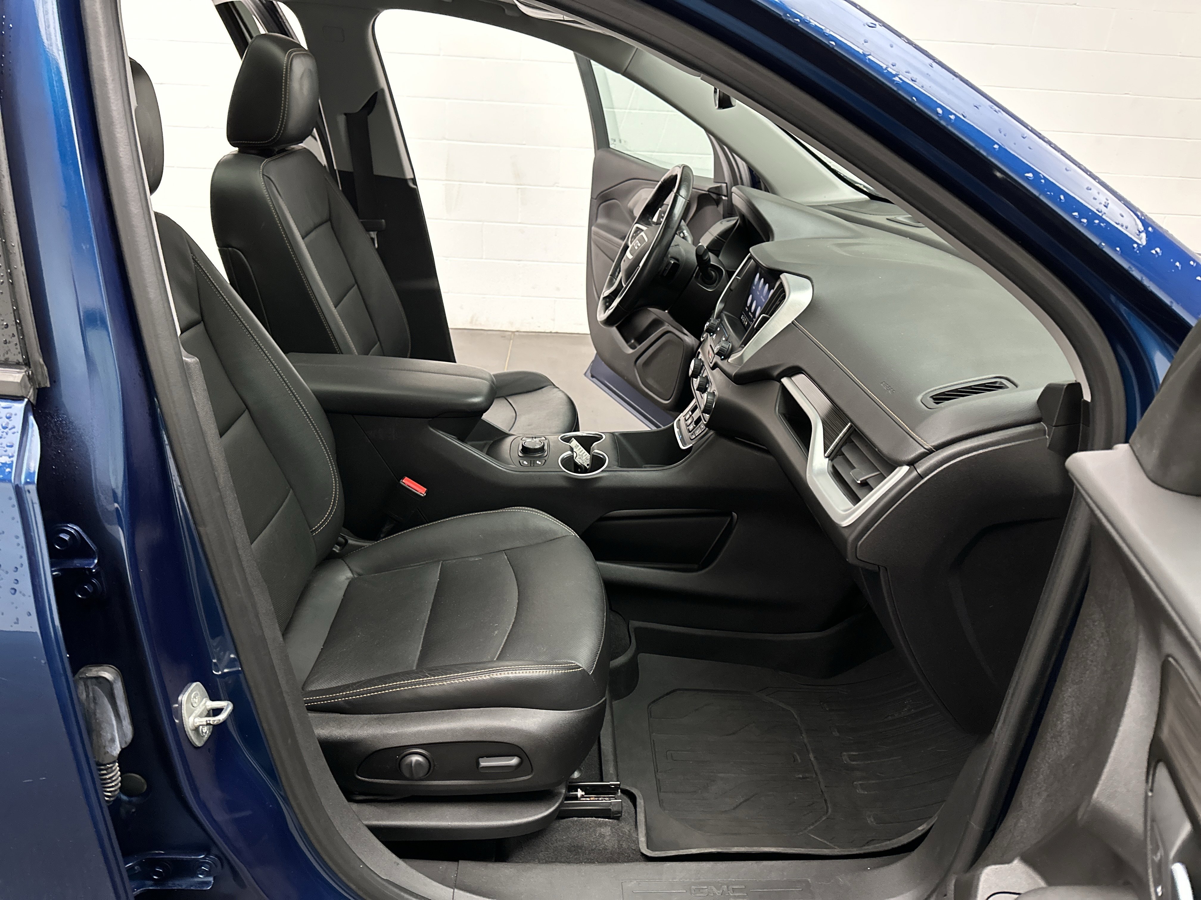 Used 2019 GMC Terrain SLT w/ Preferred Package image 27