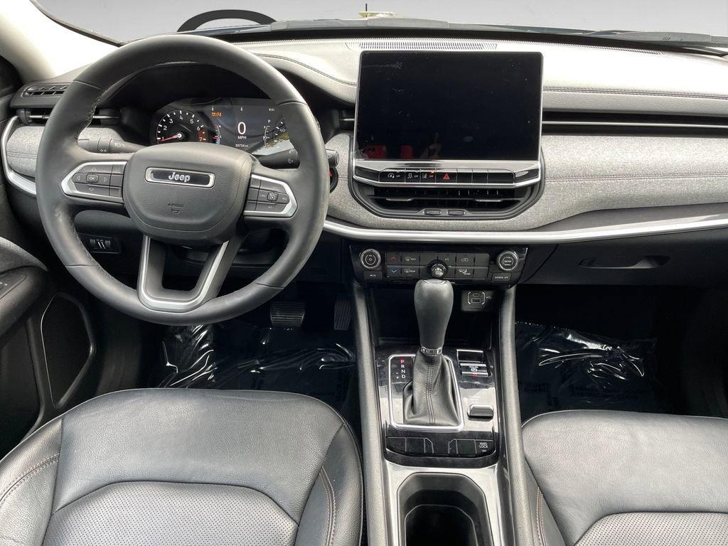 Used 2022 Jeep Compass Latitude image 10