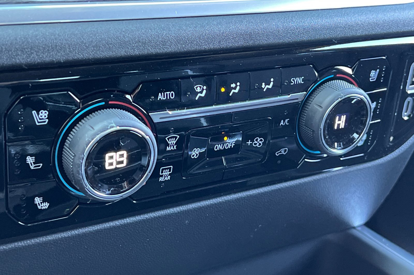 New 2025 Chevrolet Silverado 3500 LTZ w/ LTZ Premium Package image 17