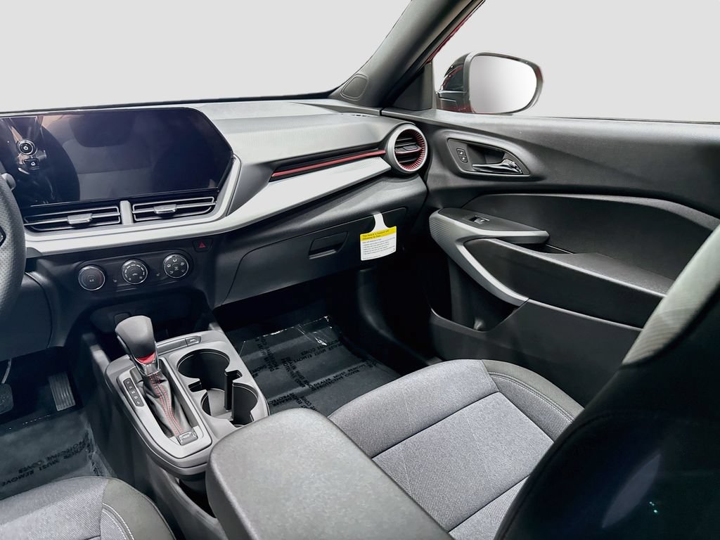 New 2026 Chevrolet Trax RS w/ Driver Confidence Package FWD image 24