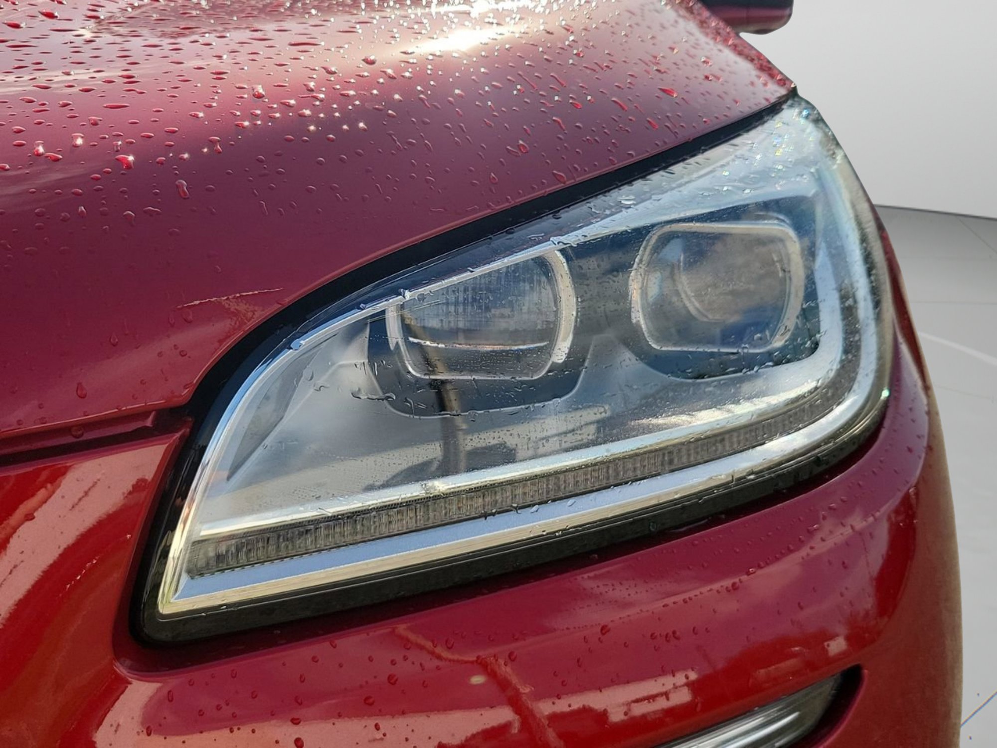 Used 2025 Lincoln Corsair Grand Touring w/ Equipment Group 302A image 5