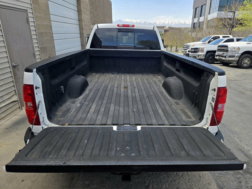 Used 2013 GMC Sierra 3500 Denali image 9