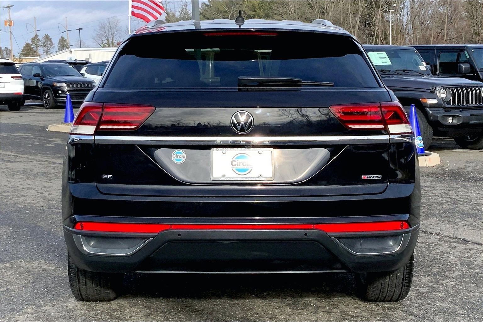 Used 2021 Volkswagen Atlas Cross Sport SE image 4