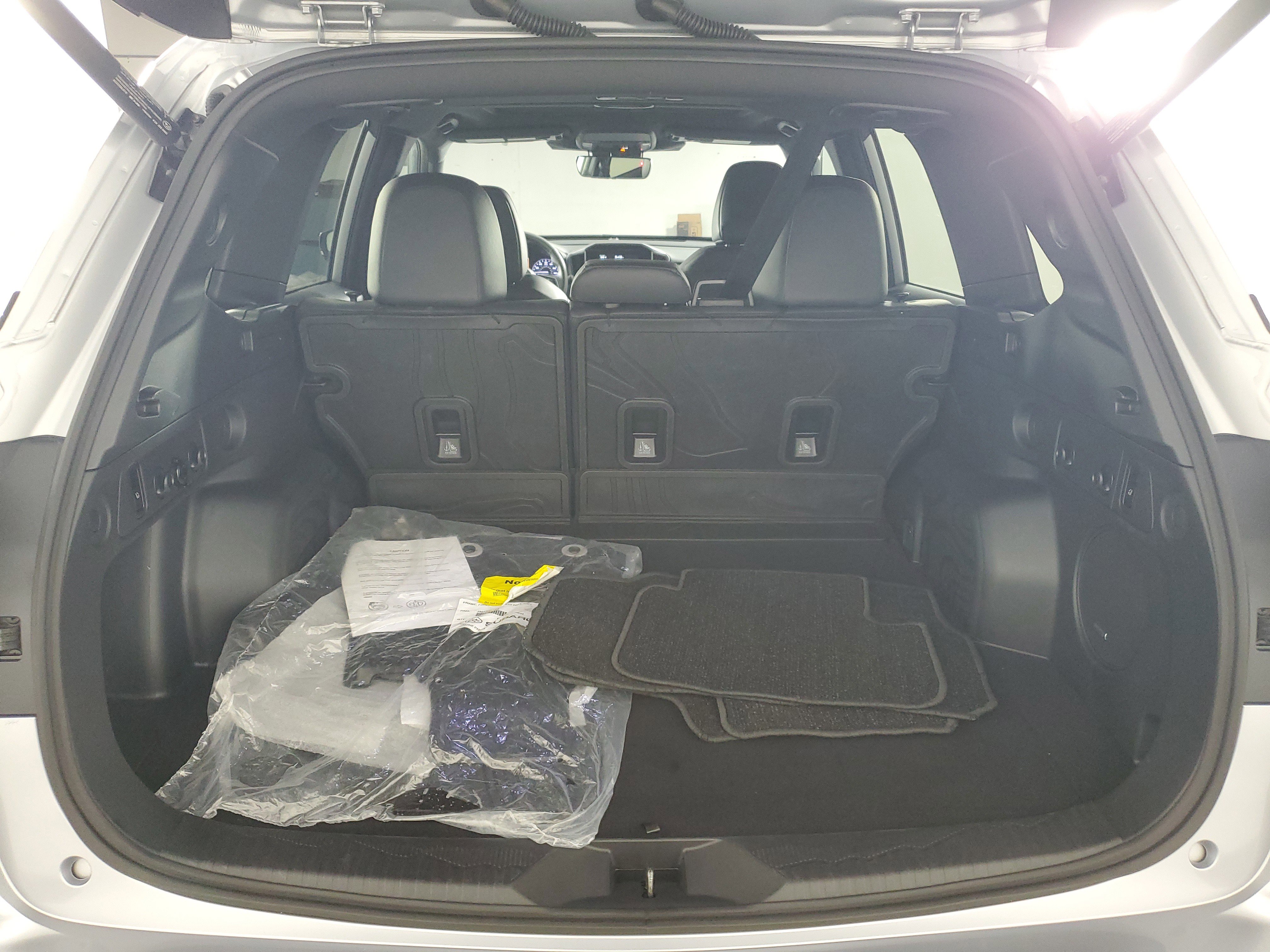 Used 2025 Subaru Forester Limited image 34