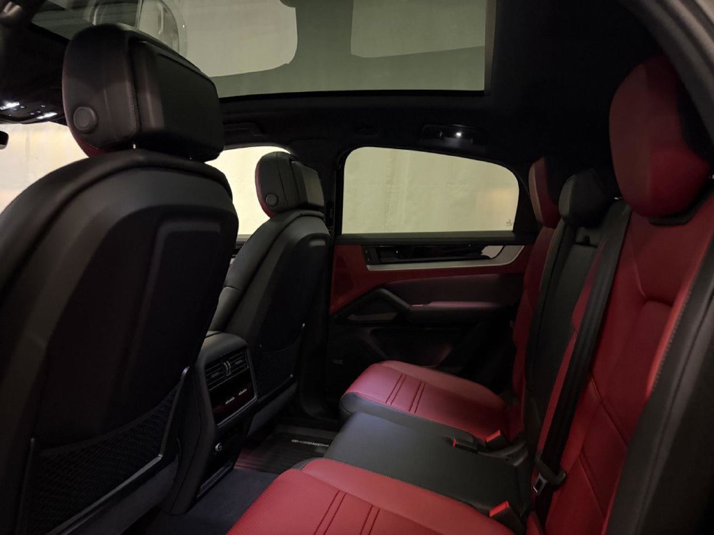 New 2026 Porsche Cayenne S AWD/4WD image 24
