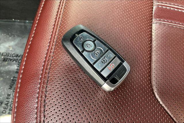 Used 2024 Ford Expedition Limited image 33