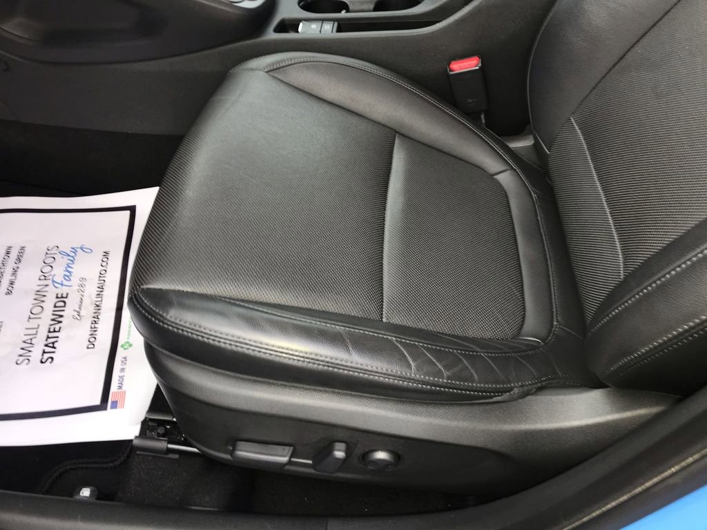 Used 2023 Hyundai Kona Limited w/ Cargo Package image 12