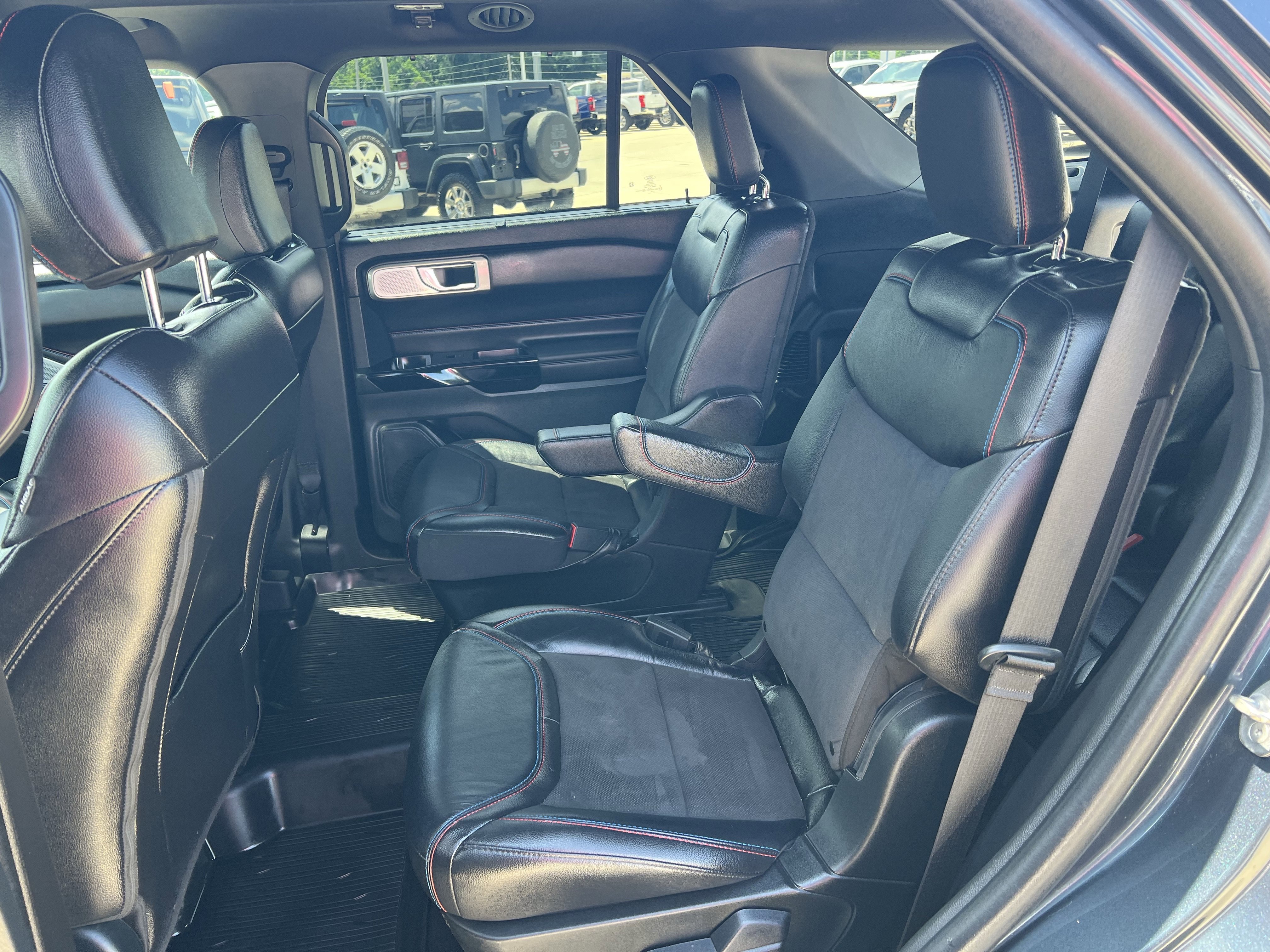 Used 2023 Ford Explorer ST w/ Equipment Group 401A AWD/4WD image 16