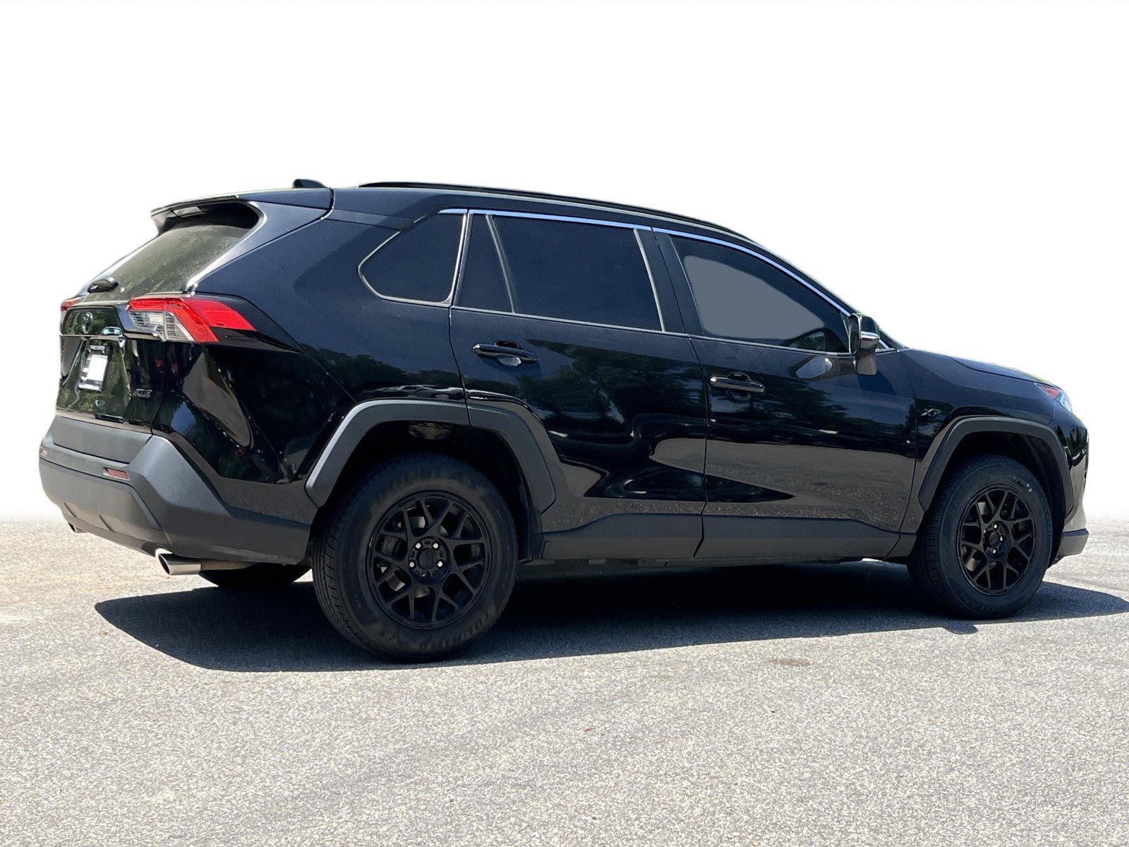 Used 2020 Toyota RAV4 XLE FWD image 26
