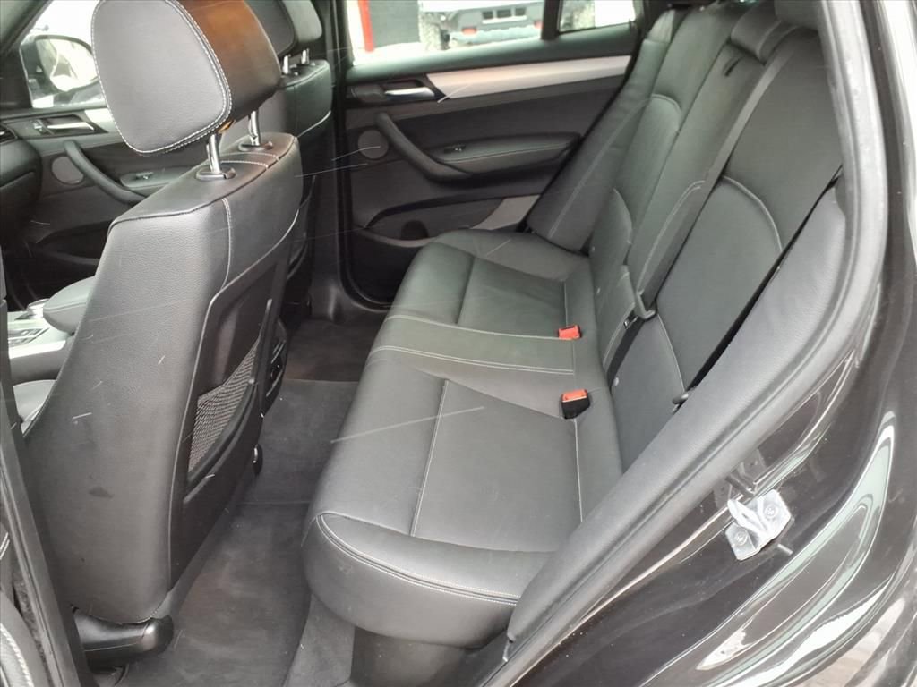 Used 2018 BMW X4 M40i image 12