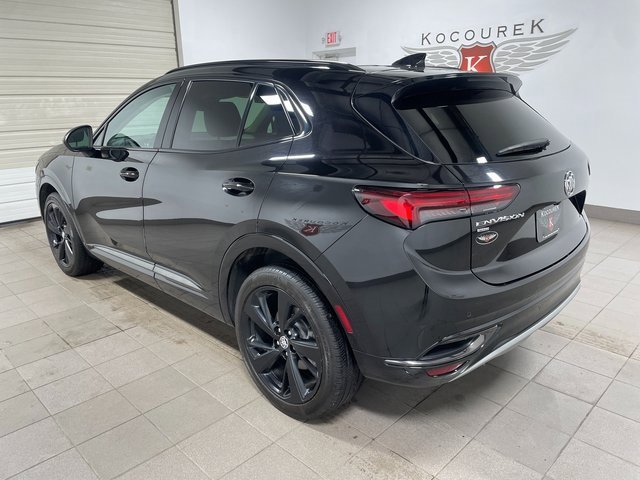 Used 2023 Buick Envision Essence w/ Sport Touring Package image 4