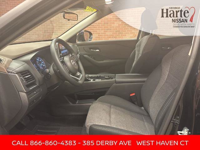 Certified 2023 Nissan Rogue SV image 7