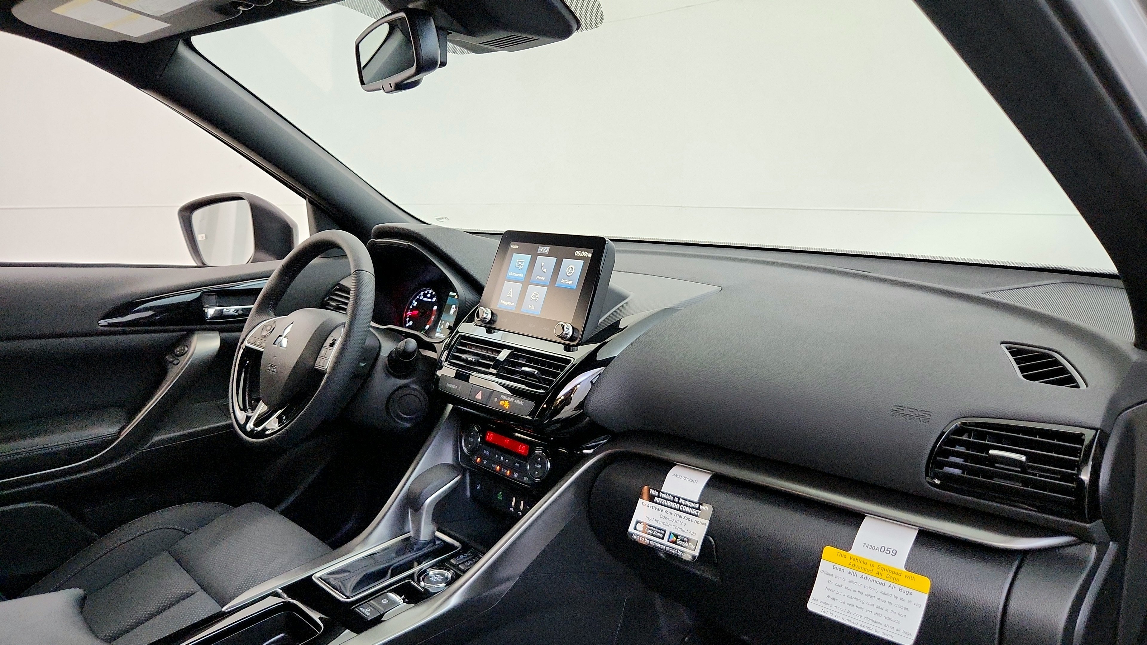 Used 2025 Mitsubishi Eclipse Cross AWD image 30