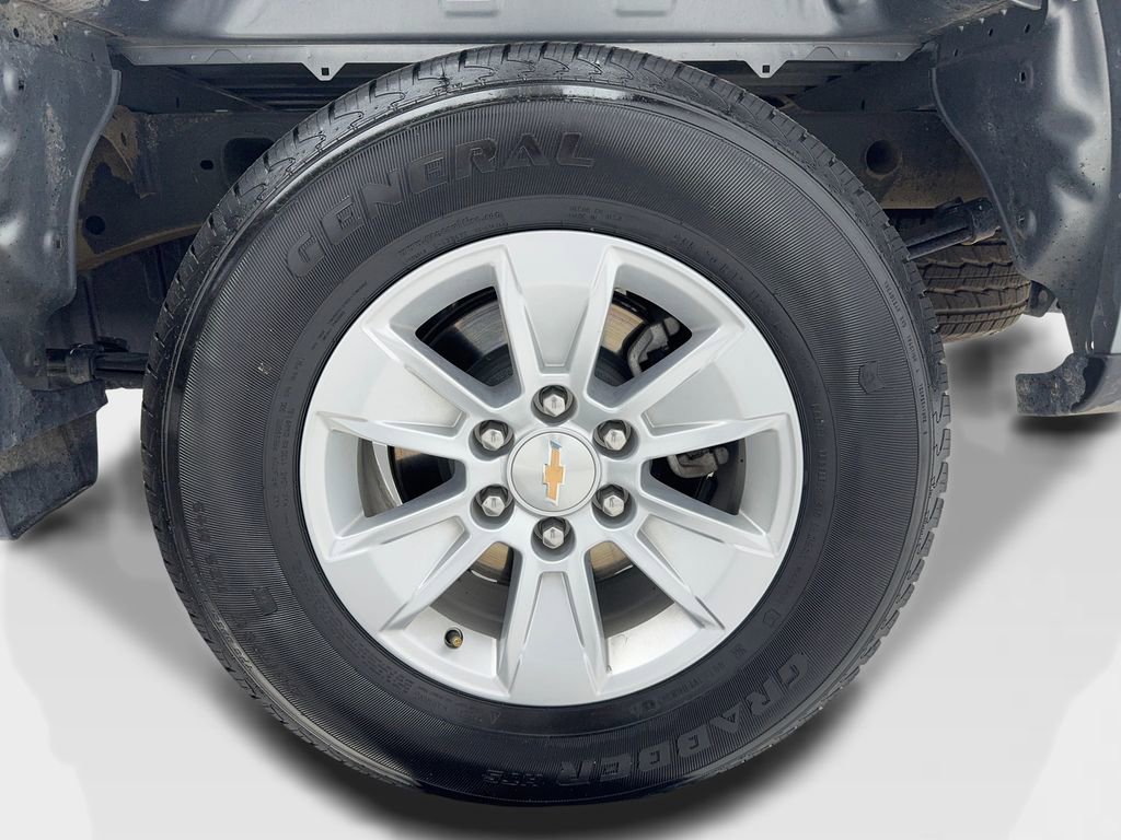 Used 2025 Chevrolet Silverado 1500 LT RWD image 50