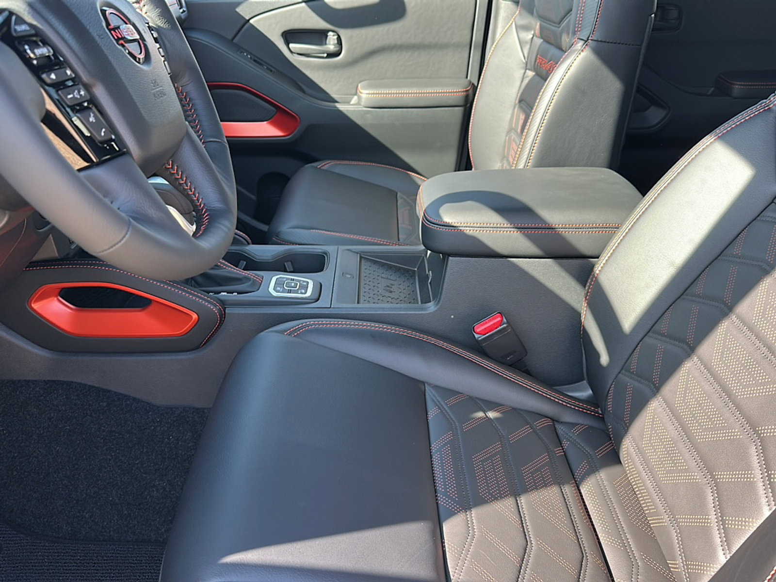 New 2026 Nissan Frontier PRO-4X w/ Pro Premium Package image 9