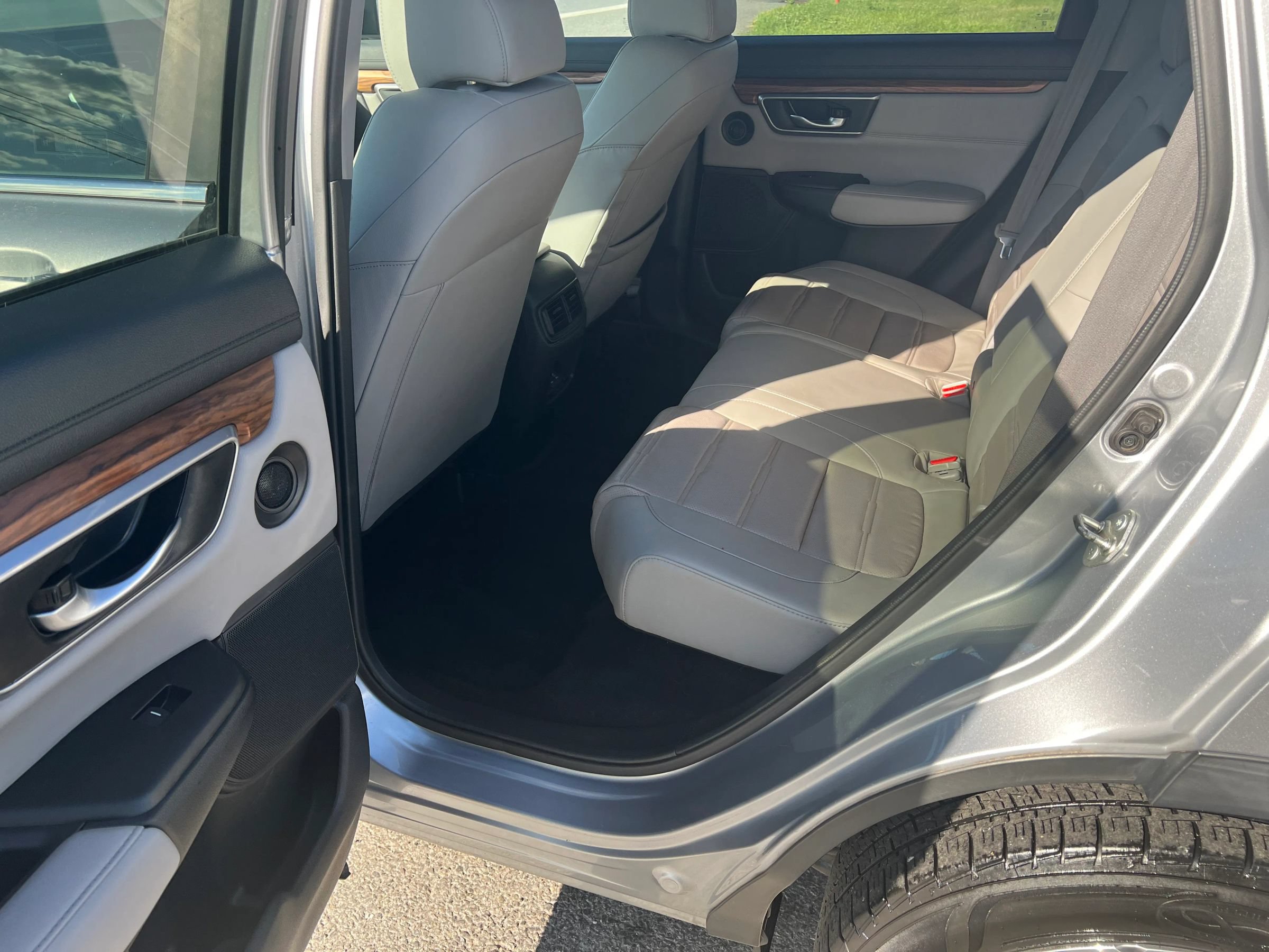 Used 2018 Honda CR-V EX-L image 12
