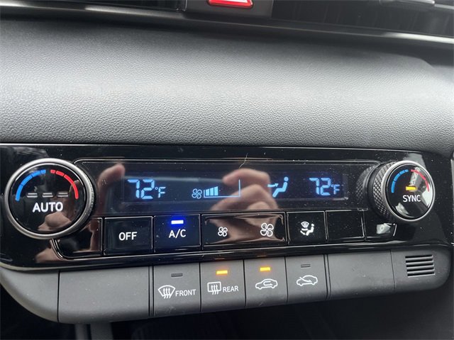 Used 2025 Hyundai Elantra Sport image 18