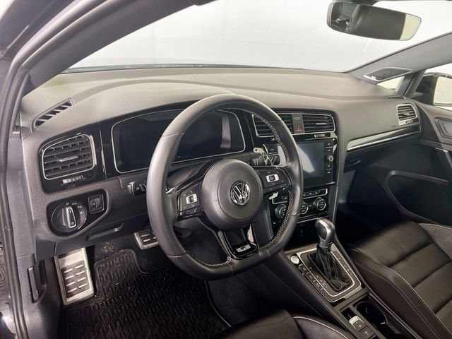 Used 2018 Volkswagen Golf R 4-Door AWD/4WD image 10