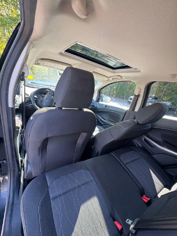 Certified 2020 Ford EcoSport SE image 16