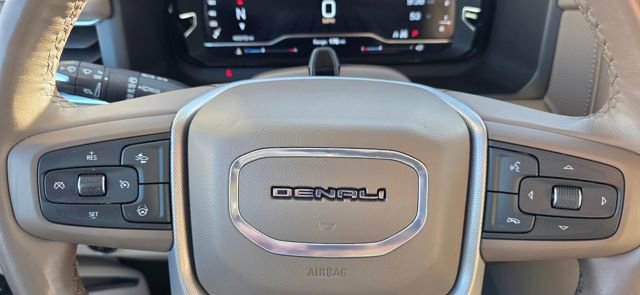 Used 2024 GMC Yukon Denali w/ Advanced Technology Package image 22