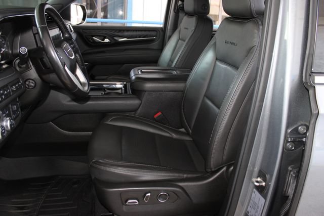 Used 2021 GMC Yukon XL Denali w/ Denali Premium Package AWD/4WD image 24