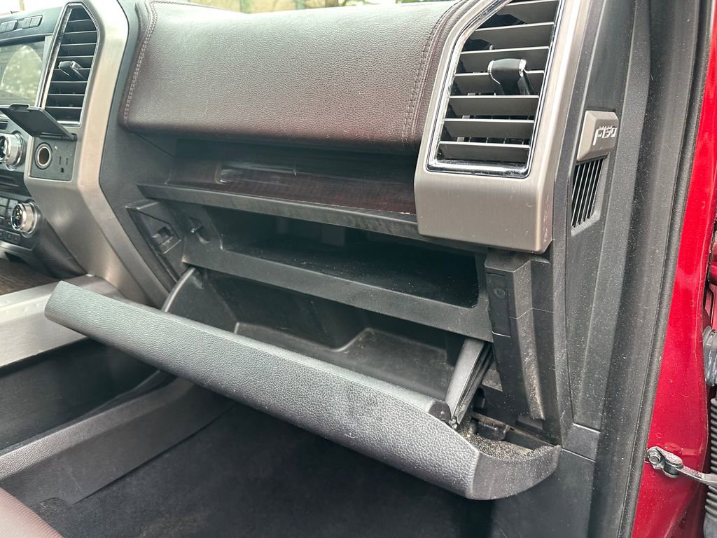 Used 2016 Ford F150 Platinum w/ Equipment Group 701A Luxury image 51