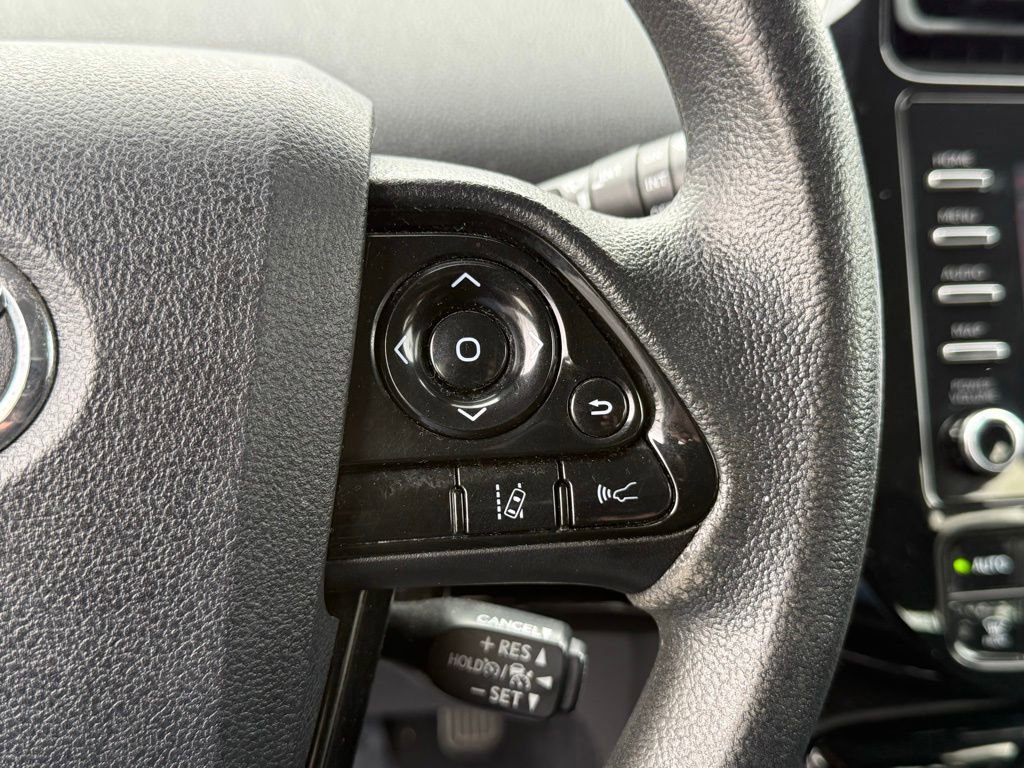 Used 2020 Toyota Prius LE FWD image 23
