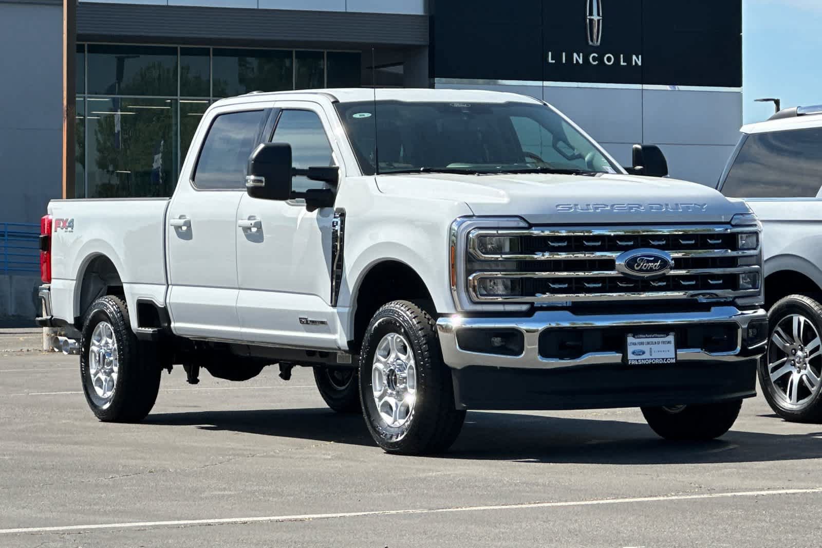 New 2026 Ford F250 XLT w/ XLT Premium Package AWD/4WD image 10