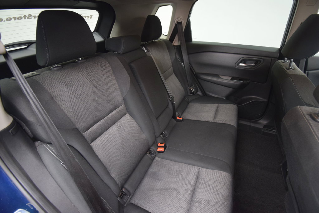 Used 2025 Nissan Rogue SV AWD/4WD image 18