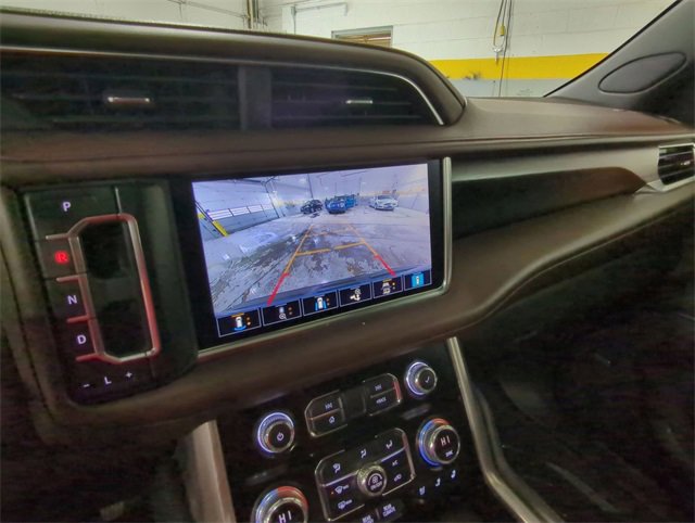 Used 2021 GMC Yukon XL Denali w/ Denali Premium Package image 14