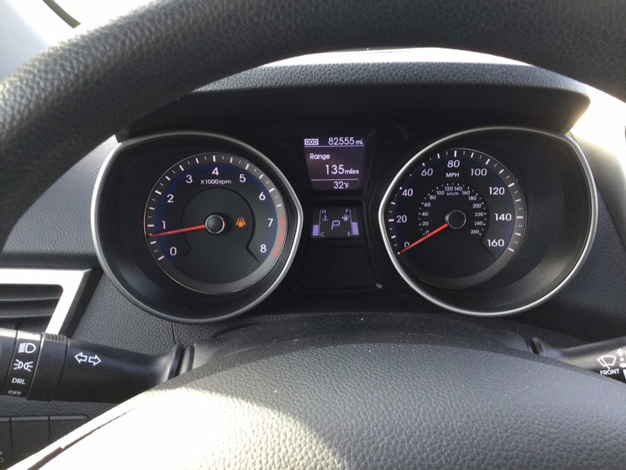 Used 2017 Hyundai Elantra GT image 17