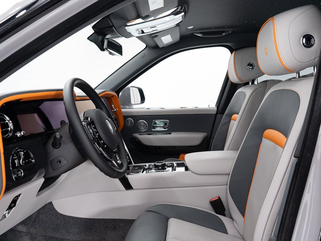 Certified 2025 Rolls-Royce Cullinan Black Badge image 16