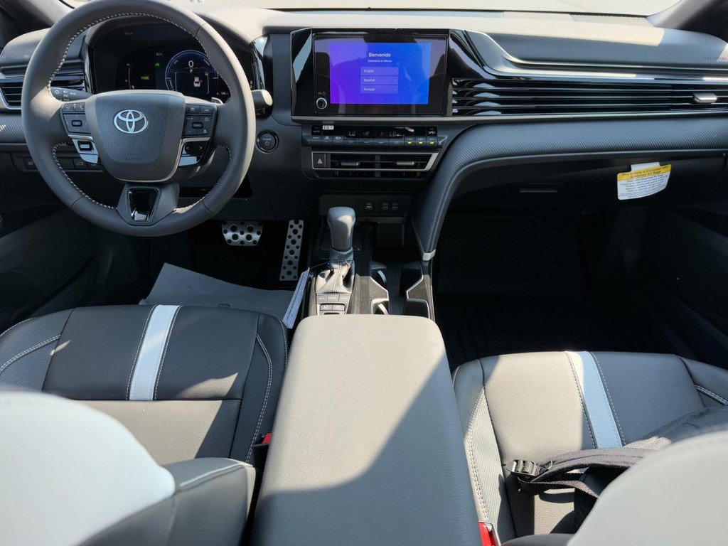 New 2026 Toyota Camry Hybrid image 7
