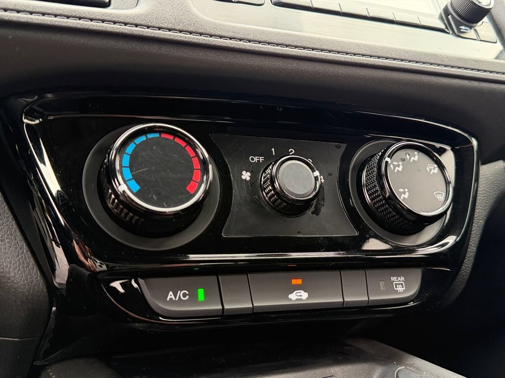 Used 2018 Honda HR-V LX image 25