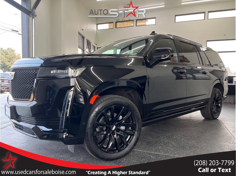 Used 2023 Cadillac Escalade ESV Sport Platinum w/ LPO, ONYX Package image 1