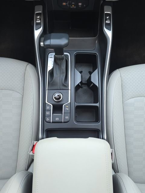 Used 2025 Kia Sorento EX w/ Panoramic Sunroof Package image 44