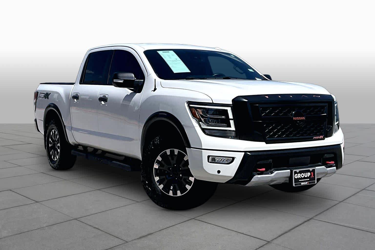 Used 2021 Nissan Titan PRO-4X w/ Pro-4x Convenience Package AWD/4WD image 3