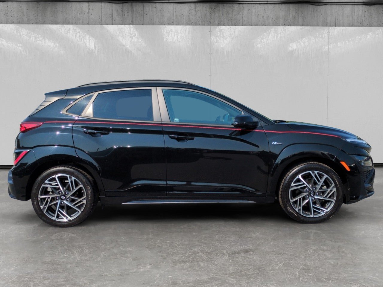 Used 2023 Hyundai Kona N Line FWD image 8